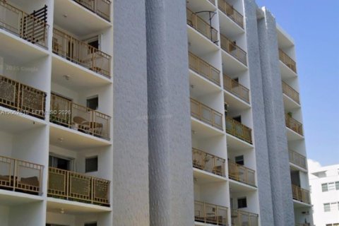 Condo in Miami Beach, Florida, 1 bedroom № 2265912