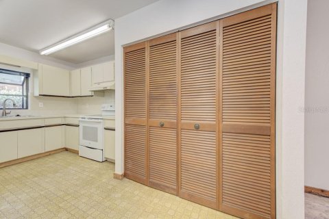 Condo in Bradenton, Florida, 2 bedrooms  № 2156950 - photo 22