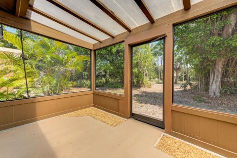 Condo in Bradenton, Florida, 2 bedrooms  № 2156950 - photo 13