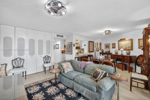 Copropriété à vendre à Fort Lauderdale, Floride: 1 chambre, 83.61 m2 № 2036502 - photo 12
