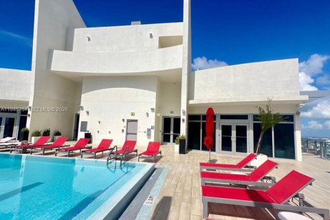 Condo in Miami, Florida, 1 bedroom  № 2002062 - photo 17