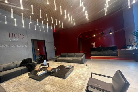 Condo in Miami, Florida, 1 bedroom  № 2002062 - photo 12