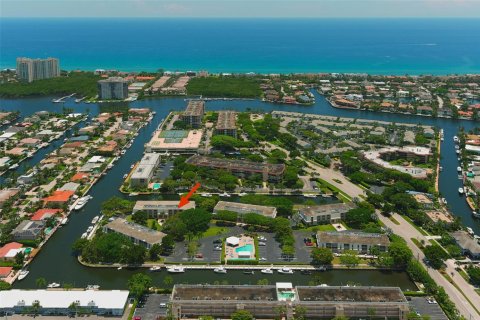 Condo in Boca Raton, Florida, 2 bedrooms № 2081909 - photo 21
