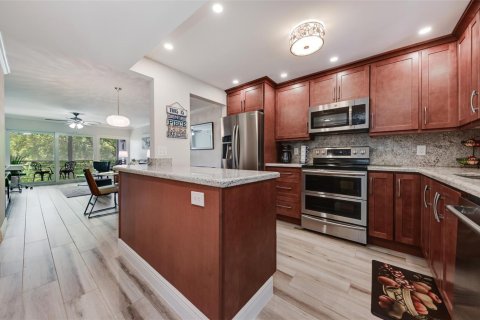 Condo in Boca Raton, Florida, 2 bedrooms № 2081909 - photo 4