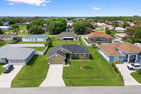 Casa en venta en Port St. Lucie, Florida, 4 dormitorios, 166.11 m2 № 2078384 - foto 30