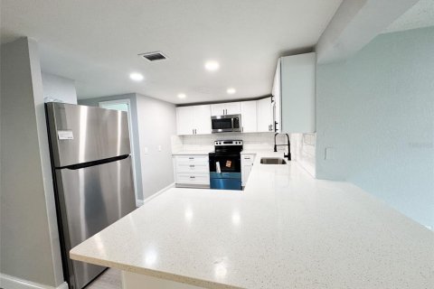 Villa ou maison à vendre à Port Richey, Floride: 3 chambres, 117.43 m2 № 1913860 - photo 11