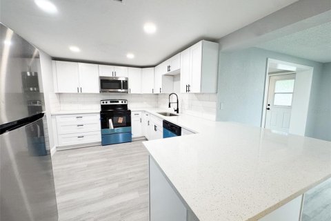 Villa ou maison à vendre à Port Richey, Floride: 3 chambres, 117.43 m2 № 1913860 - photo 8
