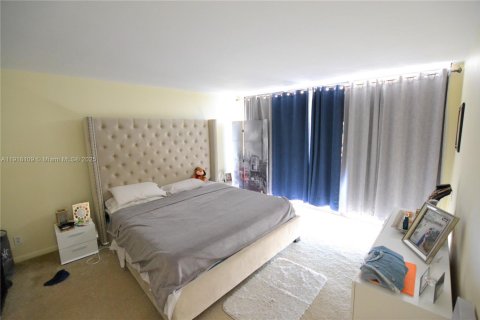 Condominio en alquiler en West Palm Beach, Florida, 2 dormitorios, 110.93 m2 № 1976094 - foto 17