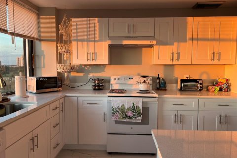 Condominio en alquiler en West Palm Beach, Florida, 2 dormitorios, 110.93 m2 № 1976094 - foto 23