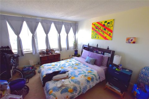 Condominio en alquiler en West Palm Beach, Florida, 2 dormitorios, 110.93 m2 № 1976094 - foto 30