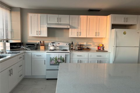 Condominio en alquiler en West Palm Beach, Florida, 2 dormitorios, 110.93 m2 № 1976094 - foto 25