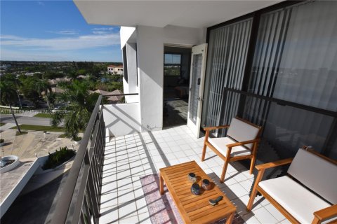 Condominio en alquiler en West Palm Beach, Florida, 2 dormitorios, 110.93 m2 № 1976094 - foto 8