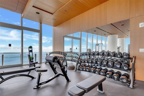 Condo in Miami, Florida, 1 bedroom  № 2251137 - photo 29
