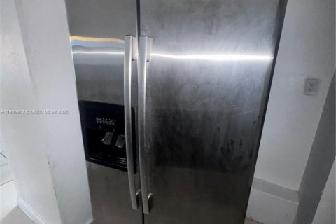 Villa ou maison à vendre à Miami Gardens, Floride: 4 chambres, 124.86 m2 № 1968391 - photo 6