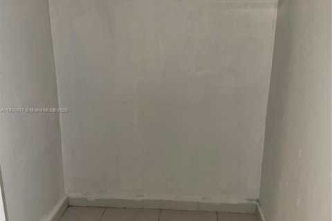 Villa ou maison à vendre à Miami Gardens, Floride: 4 chambres, 124.86 m2 № 1968391 - photo 8