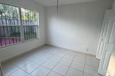 Villa ou maison à vendre à Miami Gardens, Floride: 4 chambres, 124.86 m2 № 1968391 - photo 12