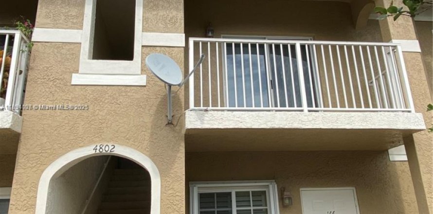 Condo à Hollywood, Floride, 2 chambres № 1813897
