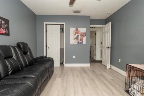 House in Spring Hill, Florida 4 bedrooms, 204.38 sq.m. № 1906348 - photo 28