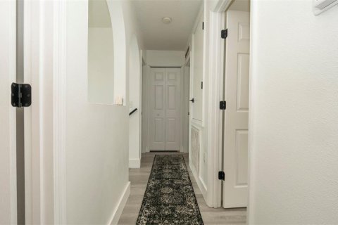 House in Spring Hill, Florida 4 bedrooms, 204.38 sq.m. № 1906348 - photo 24