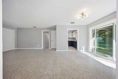 Casa en venta en Fern Park, Florida, 3 dormitorios, 91.79 m2 № 2418960 - foto 8