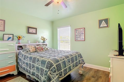 House in Dundee, Florida 4 bedrooms, 172.8 sq.m. № 2114595 - photo 26