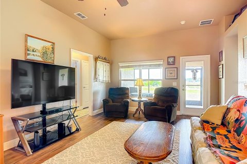 House in Dundee, Florida 4 bedrooms, 172.8 sq.m. № 2114595 - photo 8