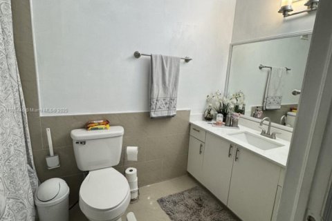 Купить таунхаус в Хайалиа, Флорида 2 спальни, 117.06м2, № 1741412 - фото 20
