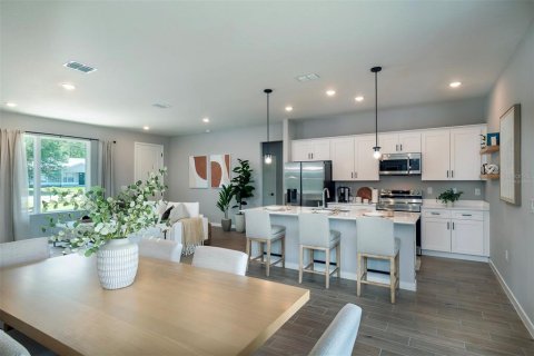 House in Ocala, Florida 3 bedrooms, 153.75 sq.m. № 1780391 - photo 8