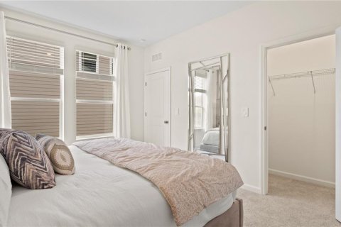 Casa en venta en Haines City, Florida, 5 dormitorios, 296.82 m2 № 2218884 - foto 9
