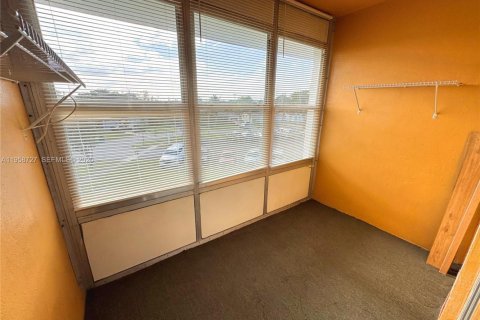 Copropriété à louer à Lauderhill, Floride: 2 chambres, 89.19 m2 № 2080569 - photo 8