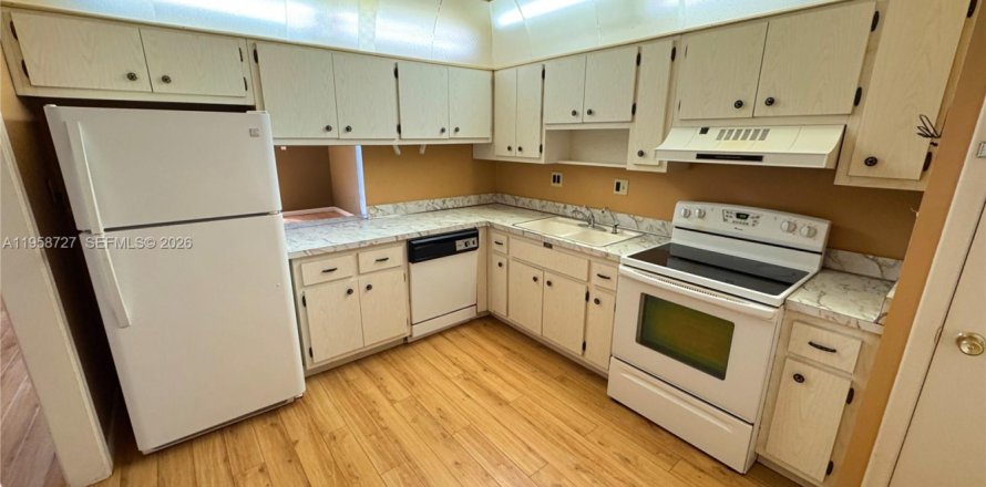Condo à Lauderhill, Floride, 2 chambres  № 2080569