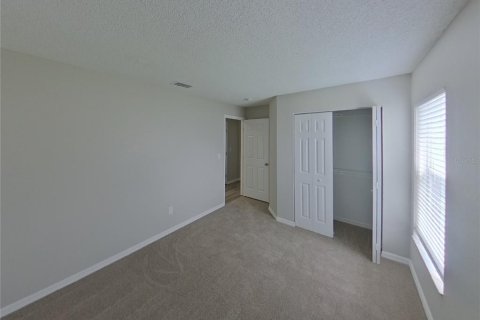 Villa ou maison à louer à Riverview, Floride: 4 chambres, 207.36 m2 № 1912426 - photo 13