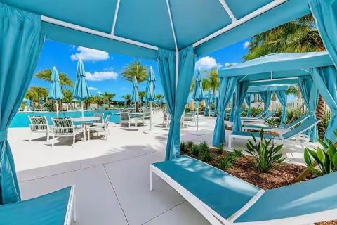 Casa en venta en Kissimmee, Florida, 7 dormitorios, 380.25 m2 № 2303249 - foto 27