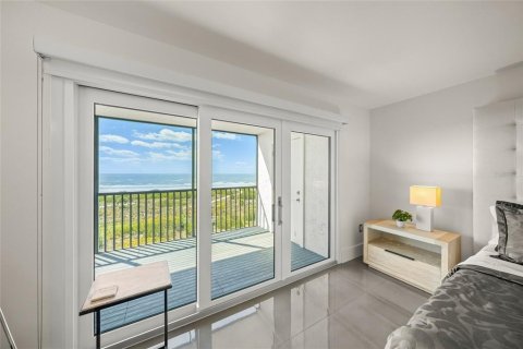 Condo in Sarasota, Florida, 2 bedrooms № 2114462 - photo 24