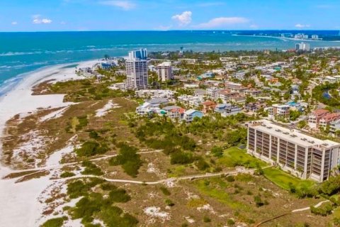 Condo in Sarasota, Florida, 2 bedrooms № 2114462 - photo 2