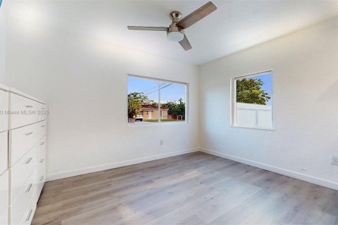 Villa ou maison à louer à Miami, Floride: 1 chambre, 147.44 m2 № 1892122 - photo 19