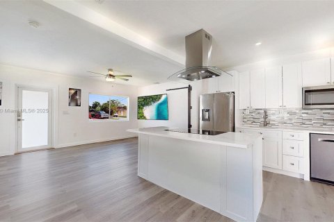 Villa ou maison à louer à Miami, Floride: 1 chambre, 147.44 m2 № 1892122 - photo 4