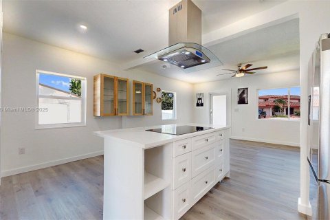Villa ou maison à louer à Miami, Floride: 1 chambre, 147.44 m2 № 1892122 - photo 8