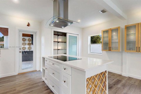 Villa ou maison à louer à Miami, Floride: 1 chambre, 147.44 m2 № 1892122 - photo 9