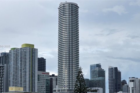 Condo in Miami, Florida, 2 bedrooms  № 1896770 - photo 19