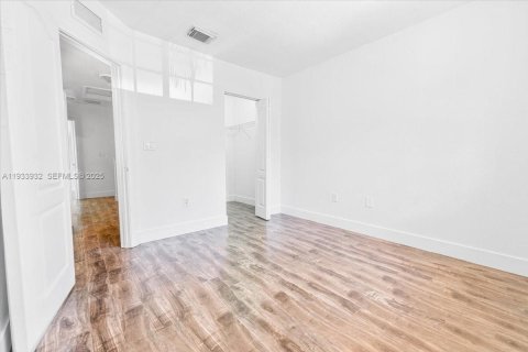 Adosado en venta en Miami Gardens, Florida, 4 dormitorios, 160.07 m2 № 1992385 - foto 27