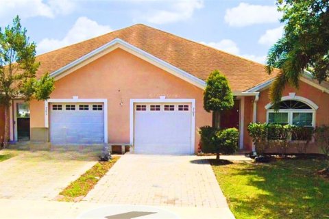 Apartamento en alquiler en Poinciana, Florida, 3 dormitorios, 111.48 m2 № 1915683 - foto 1