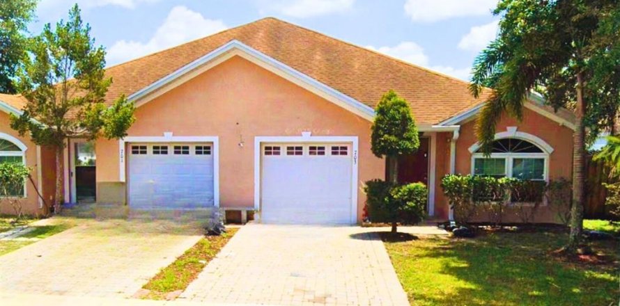 Apartamento en Poinciana, Florida 3 dormitorios, 111.48 m2 № 1915683