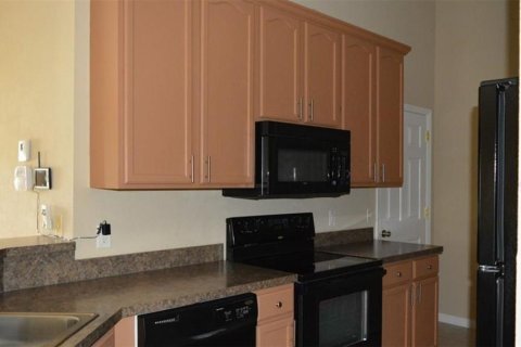 Apartamento en alquiler en Poinciana, Florida, 3 dormitorios, 111.48 m2 № 1915683 - foto 3