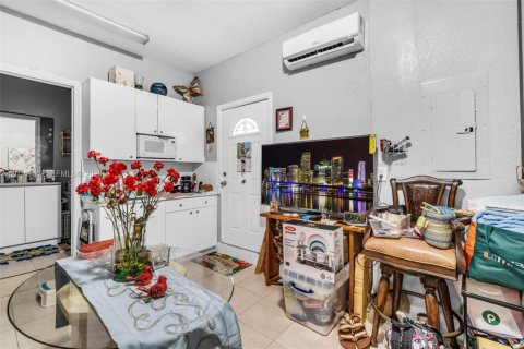 Casa en venta en Homestead, Florida, 3 dormitorios, 146.14 m2 № 2076216 - foto 22