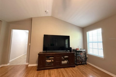 House in Gainesville, Florida 3 bedrooms, 120.03 sq.m. № 2216206 - photo 11