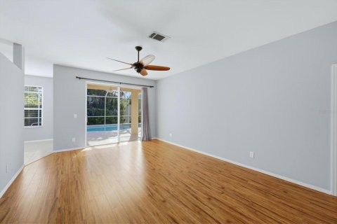 Casa en venta en Bradenton, Florida, 3 dormitorios, 142.33 m2 № 2116553 - foto 3