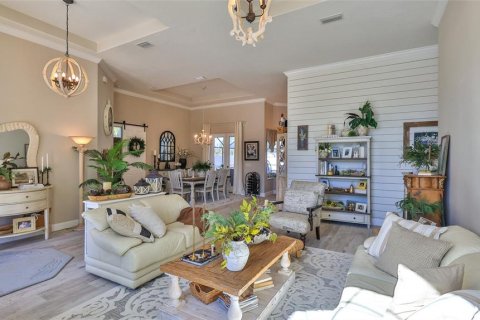 House in Palm Coast, Florida 3 bedrooms, 265.61 sq.m. № 2165911 - photo 8