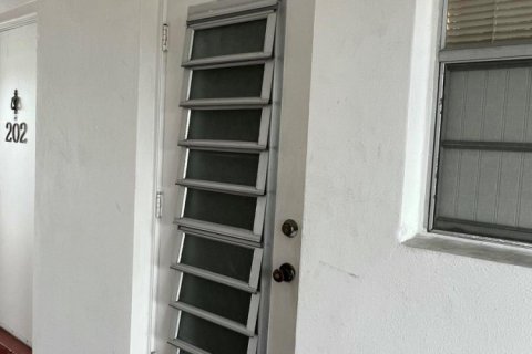 Купить кондоминиум в Лодерхилл, Флорида 4 комнаты, 88.26м2, № 2172941 - фото 2