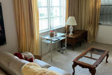 Купить кондоминиум в Лодерхилл, Флорида 4 комнаты, 88.26м2, № 2172941 - фото 3